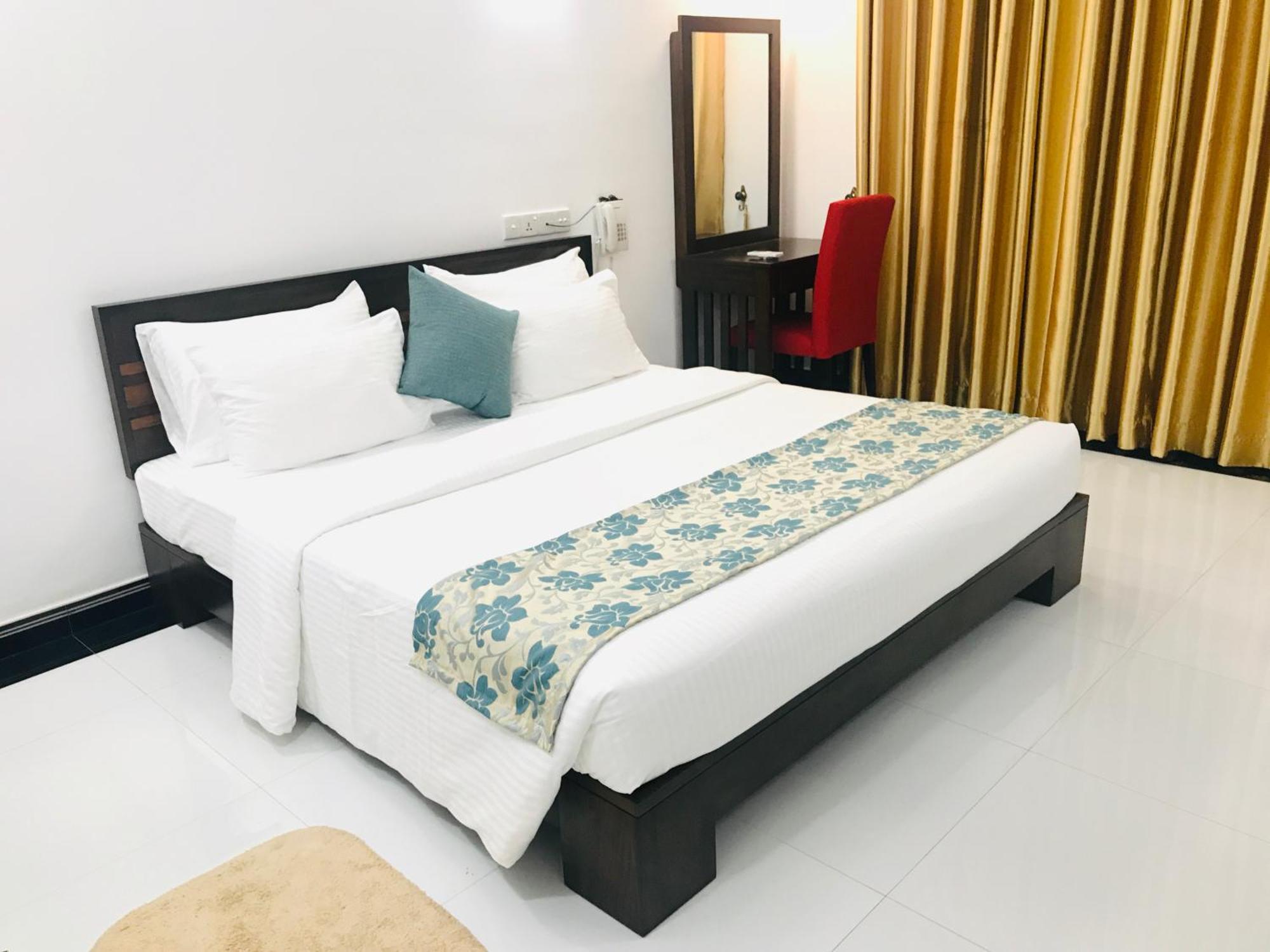 Siluni'S Villa Anuradhapura Phòng bức ảnh