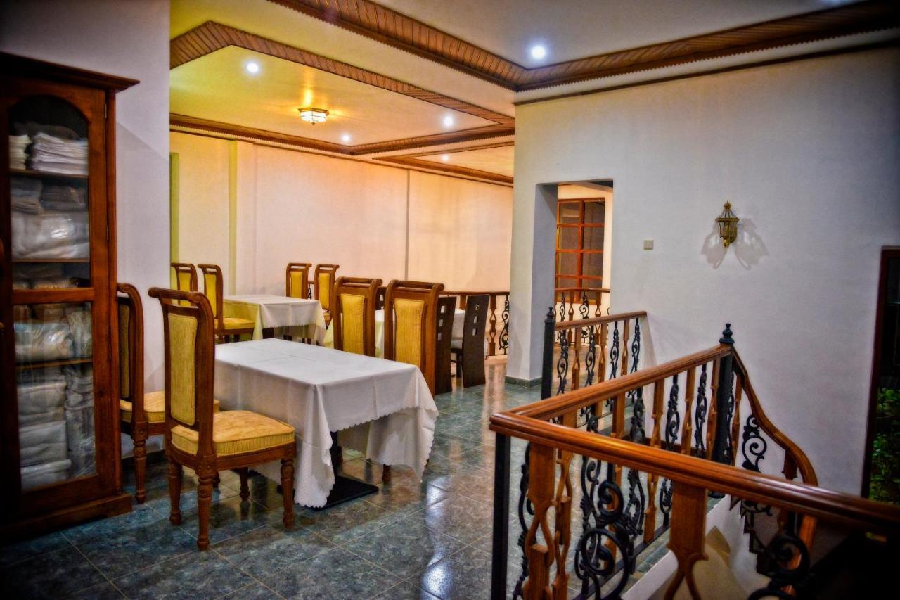 Siluni'S Villa Anuradhapura Ngoại thất bức ảnh