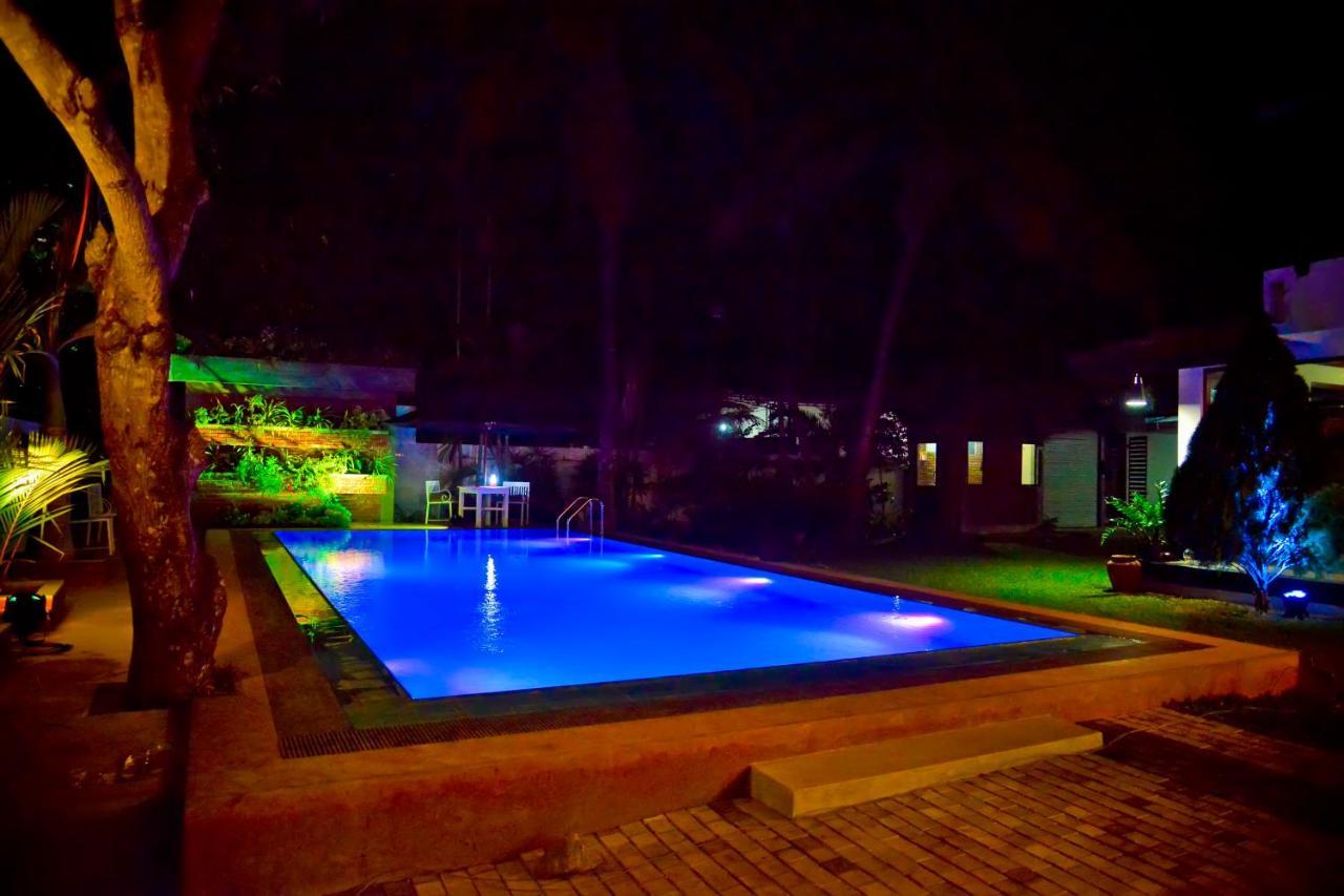 Siluni'S Villa Anuradhapura Ngoại thất bức ảnh