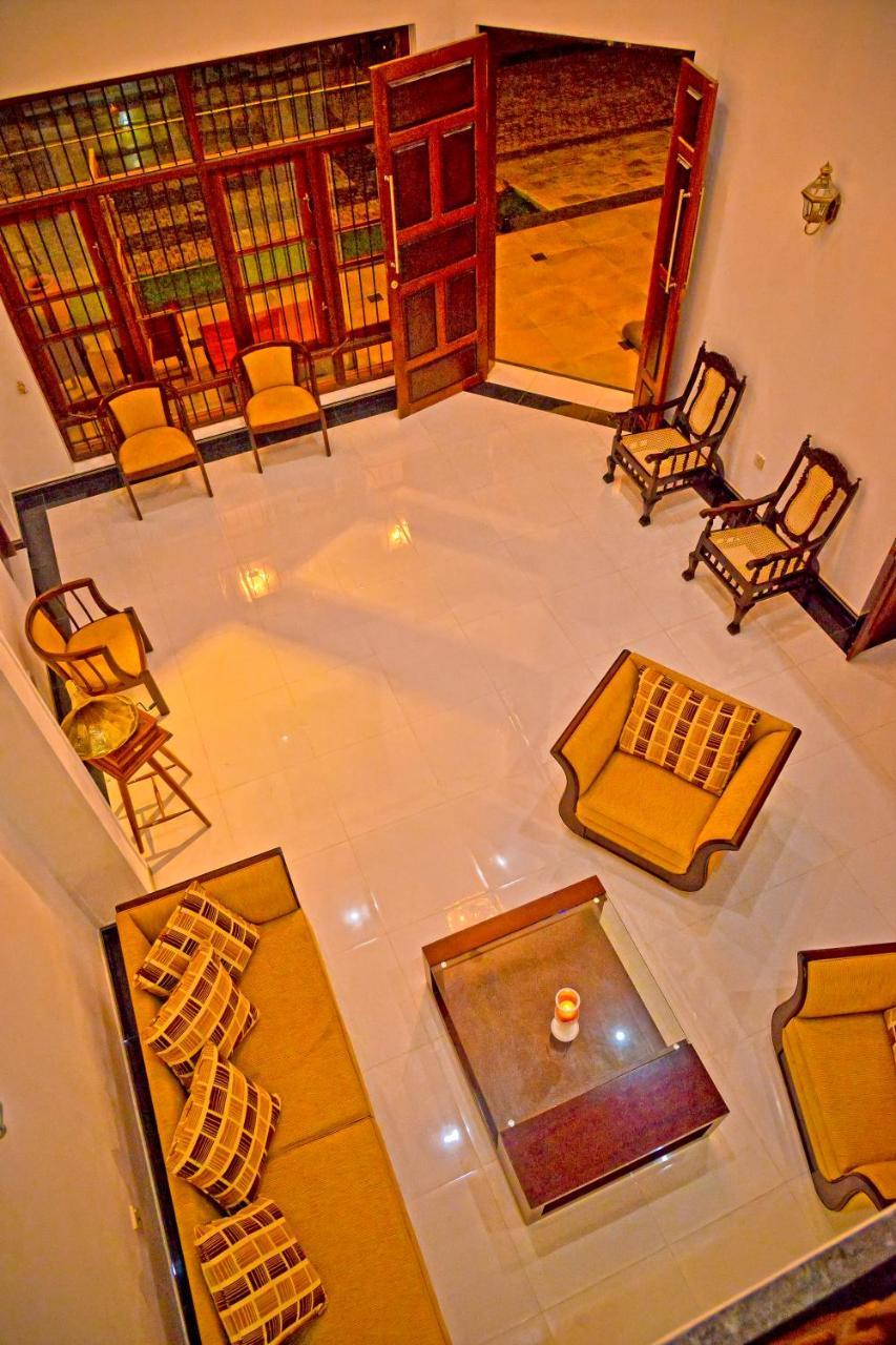 Siluni'S Villa Anuradhapura Ngoại thất bức ảnh